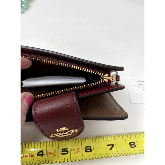 New Coach Medium Corner Zip Snap Wallet In Signature Canvas & Wildflower Print - Picture 9 of 9